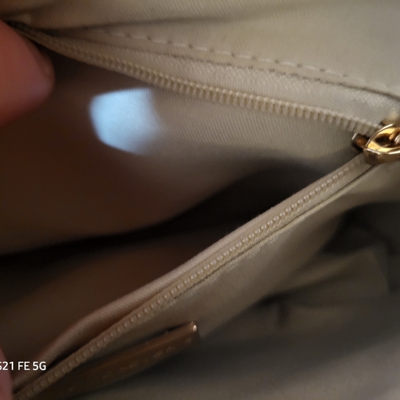 3 a.m. Forever Quilted Crossbody Shoulder Bag - Picture 7 of 11